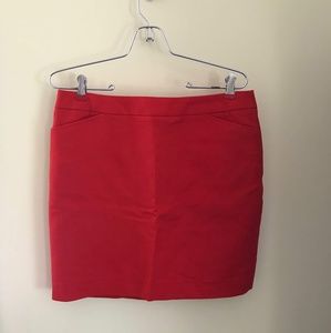 Red Skirt w Pockets (!!!)